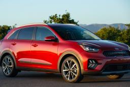 2022 Kia Niro Front Right in Red